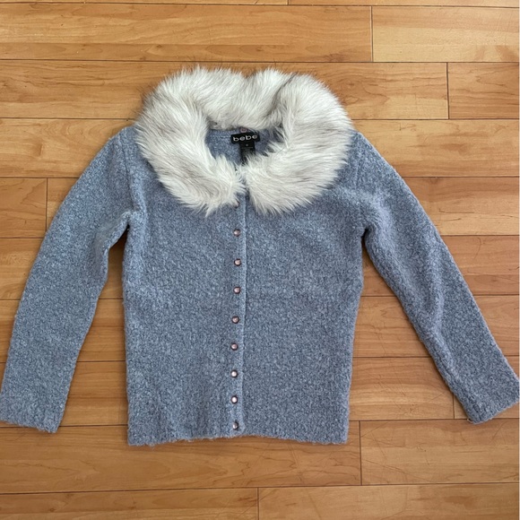 bebe Sweaters - 90’s Vintage bebe Faux Fur Collar Cardigan Sweater Medium